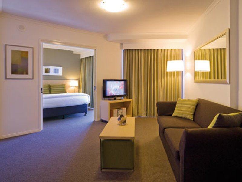 Adina Apartment Hotel Brisbane Exterior photo